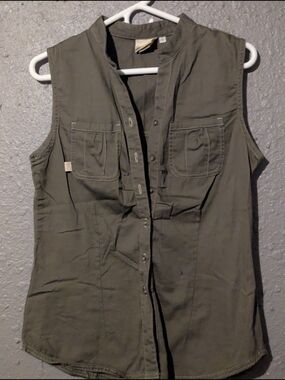 Sm Sleeveless Olive Khaki Utility Button-Front Women's Top
